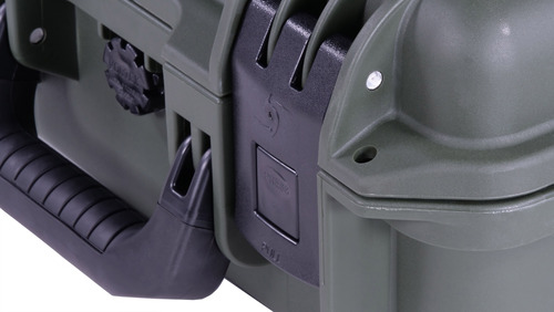 Six Press & Pull Latches