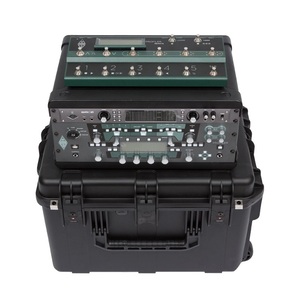 SKB 3I-231714GFX 4U iSeries Injection Moulded Guitar FX Fly Rack with Wheels